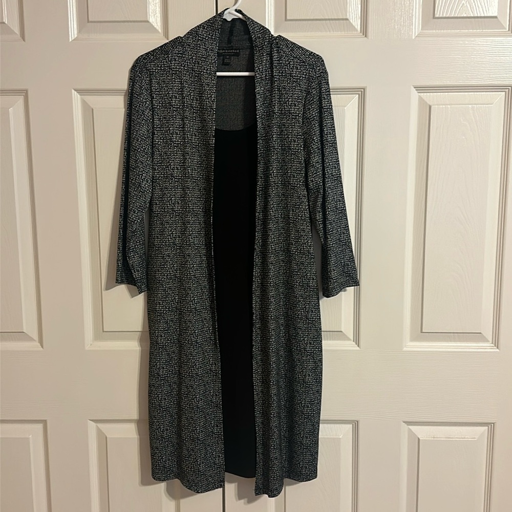 Women’s Connected Apparel black n white dress size 10 . Perfect for interview‎